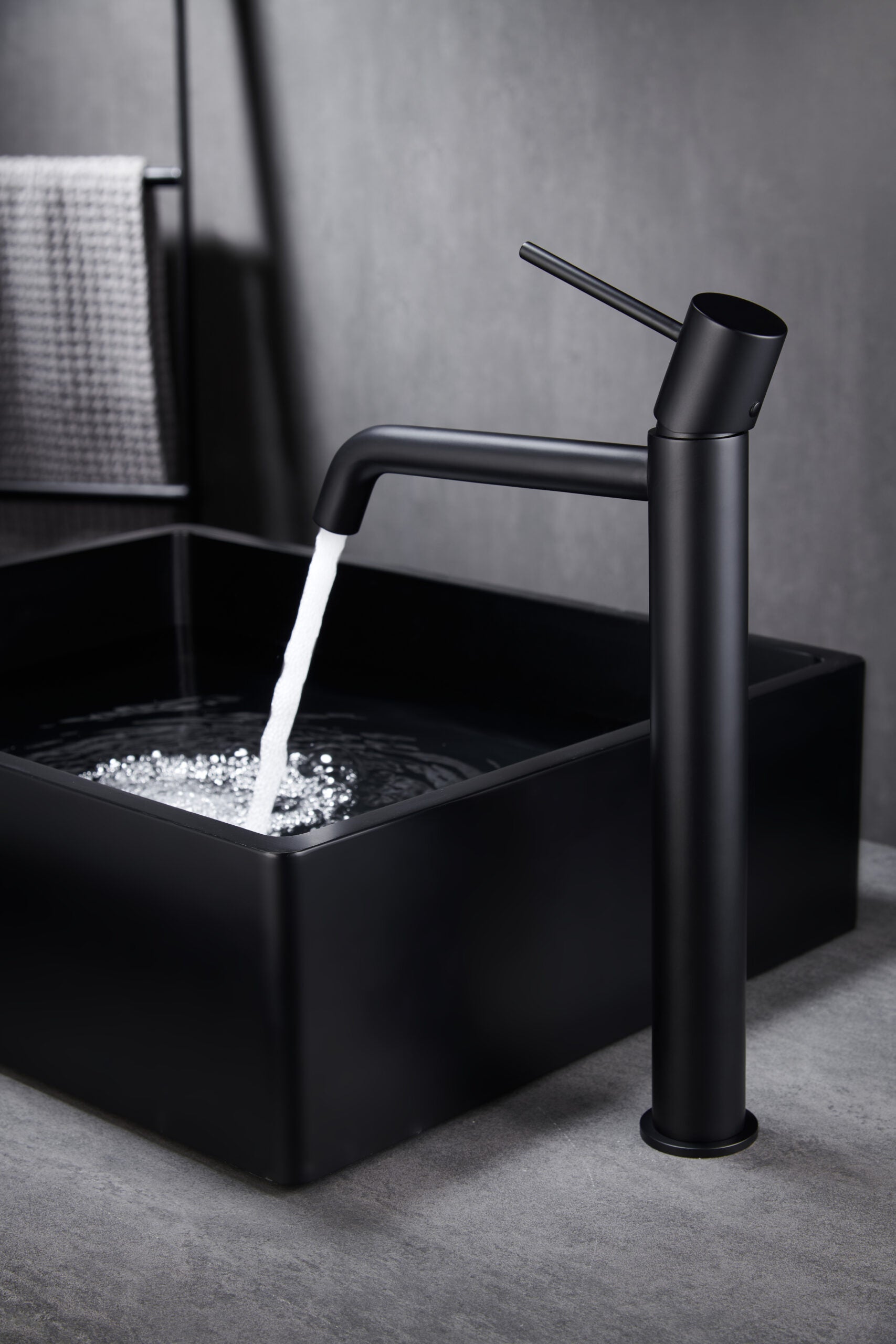 Matte Black Basin Faucet Single Lever Modern Design, view 3