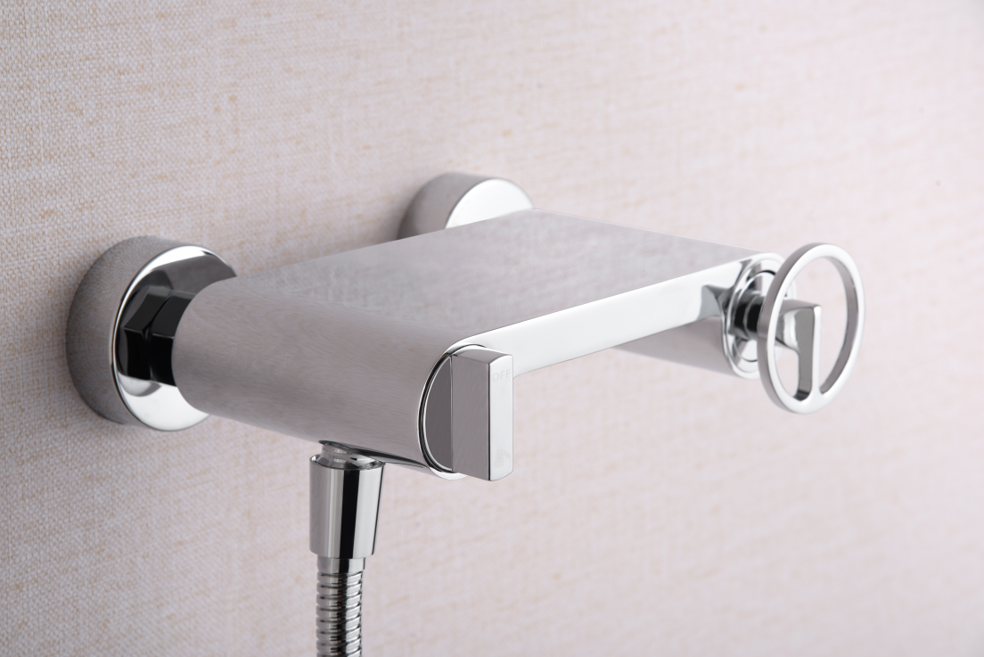 Chrome Single Lever Shower Kit Modern Design, mixer detail