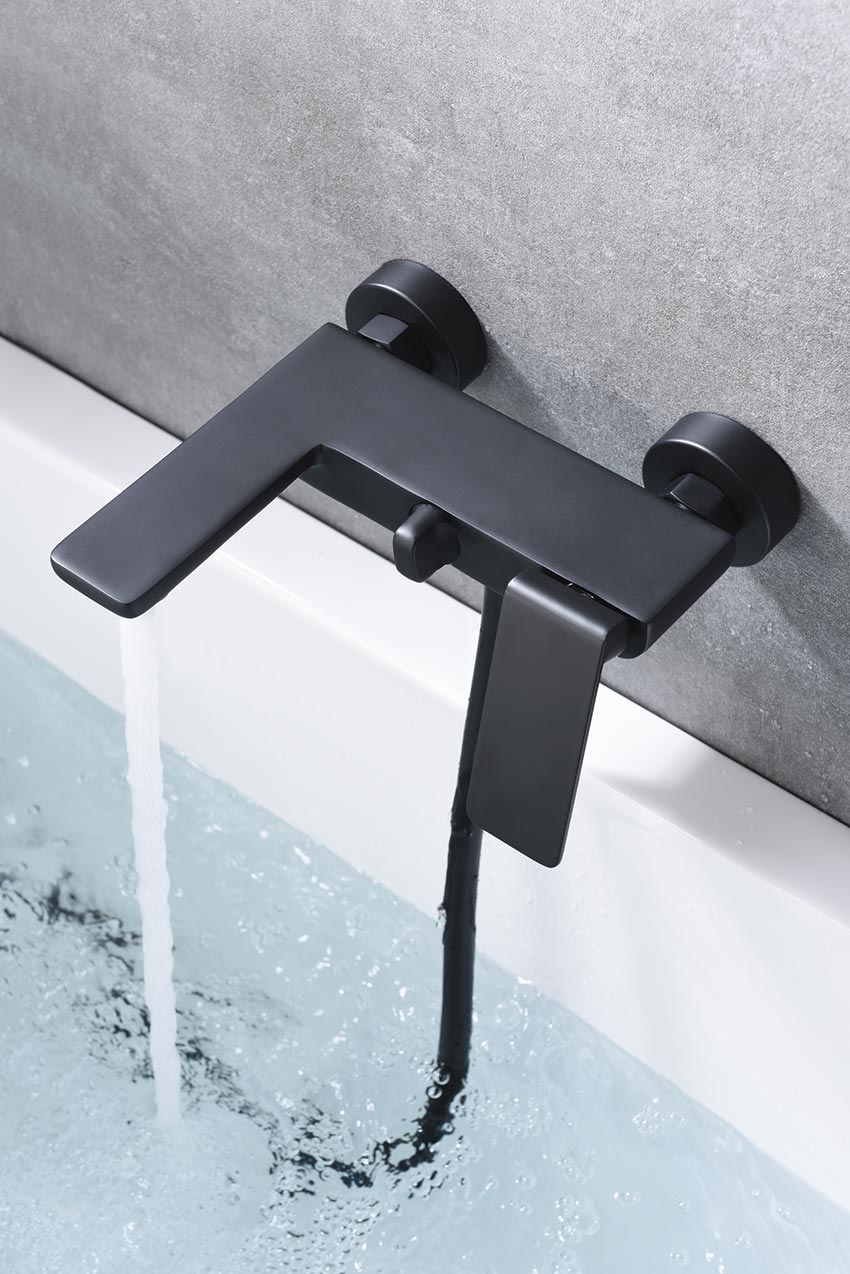 Matte Black Fiji Shower Faucet Modern Bathroom Set, detail view