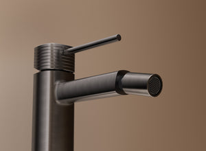 Firenze Chrome Single Lever Bidet Mixer, detail view