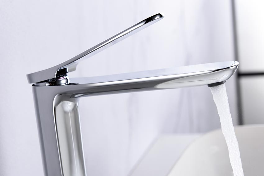 Chrome Tall Sink Faucet Single Lever Modern Design, detail view