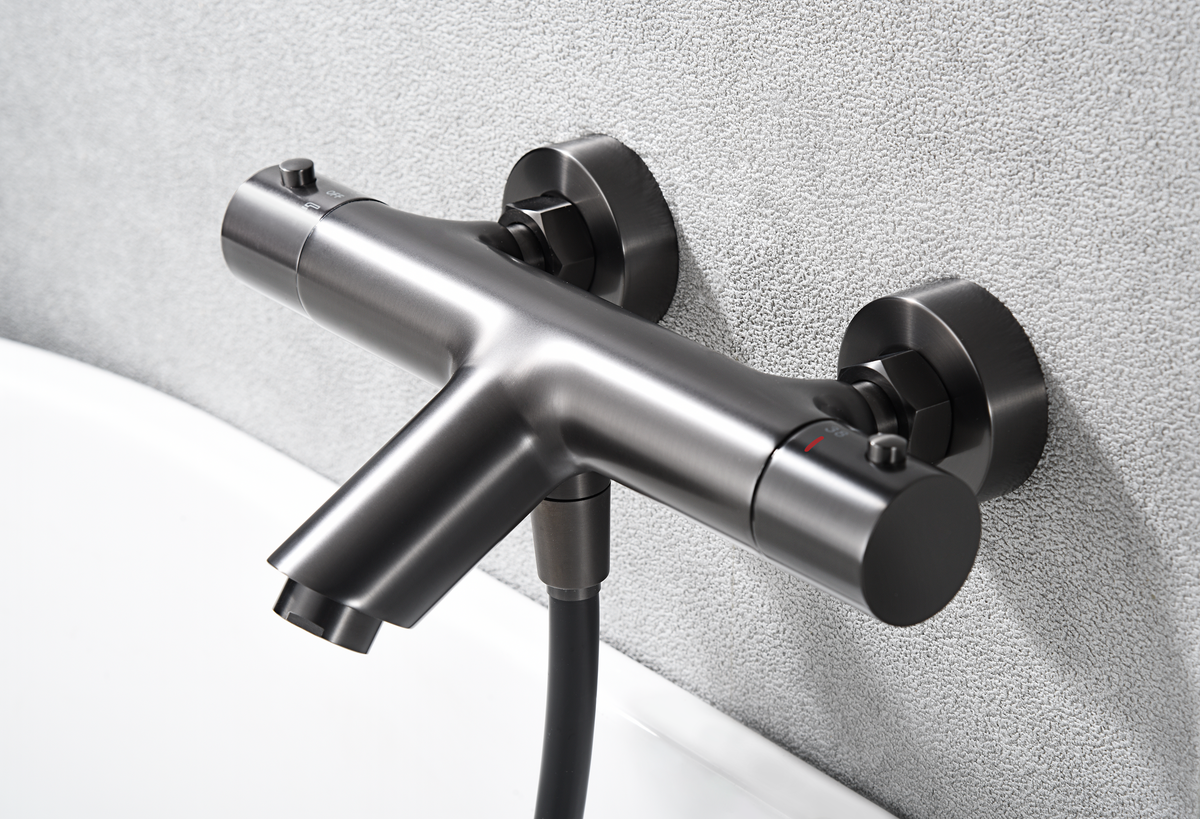 Black Gun Metal Thermostatic Shower Bath Kit, detail view