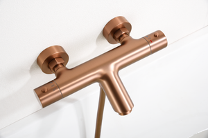 Monza Brushed Rose Gold Thermostatic Shower Bath Kit, detail view