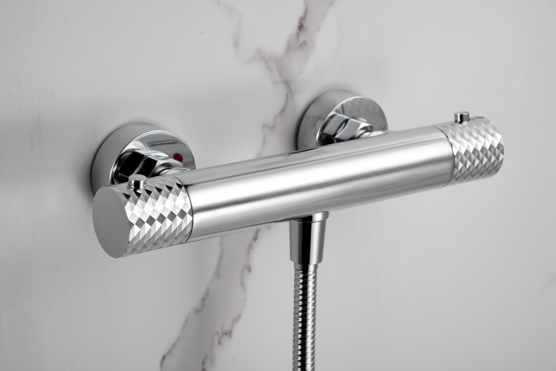Chrome Thermostatic Shower Kit Modern Minimalist Design, mixer detail