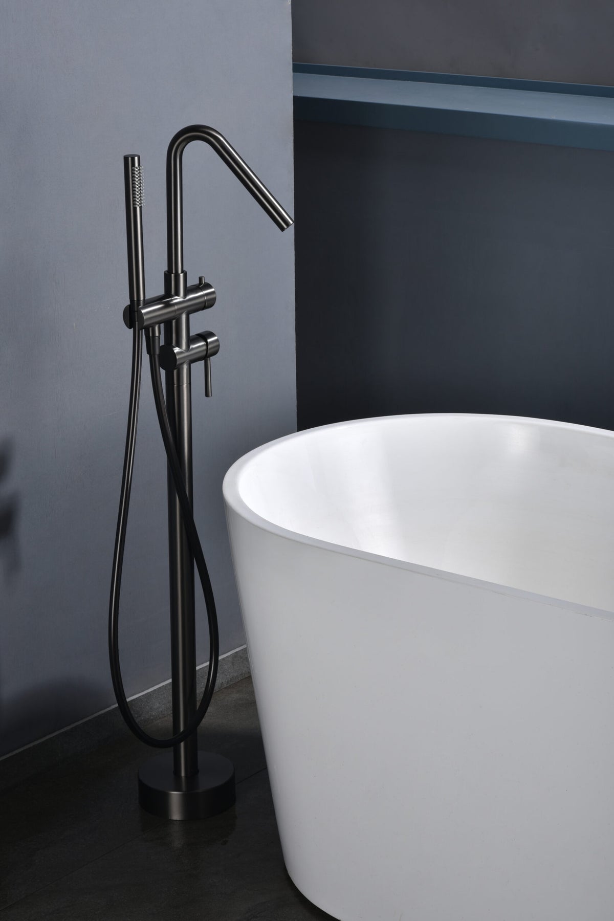 Corsica Freestanding Bathtub Faucet Single Lever Black, view 3