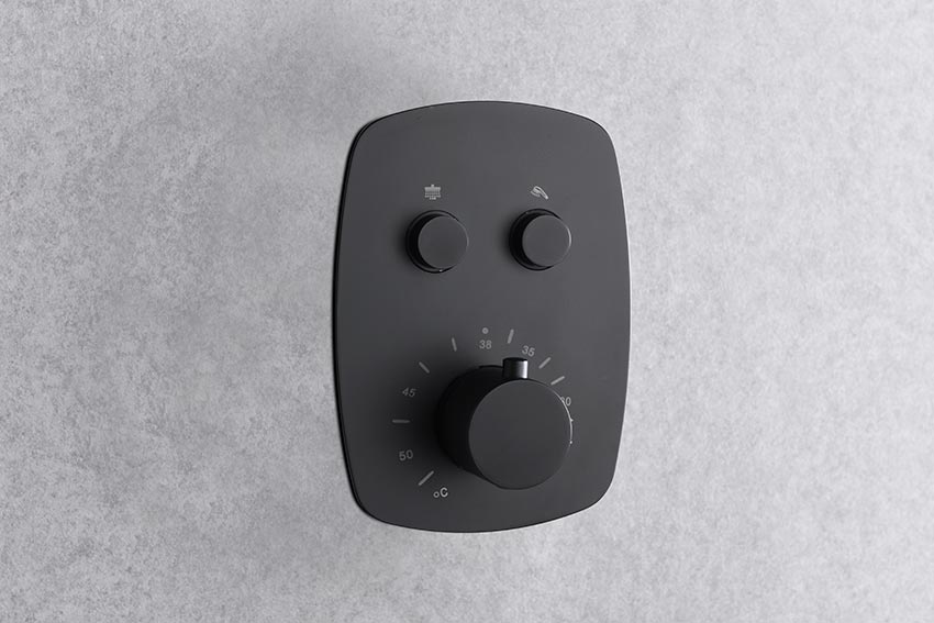 Matte Black Thermostatic Shower Set Built-in, detail view