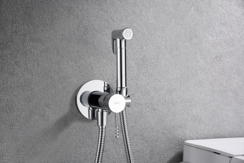 Chrome Built-in Bidet Faucet Modern Minimalist Design, mixer detail