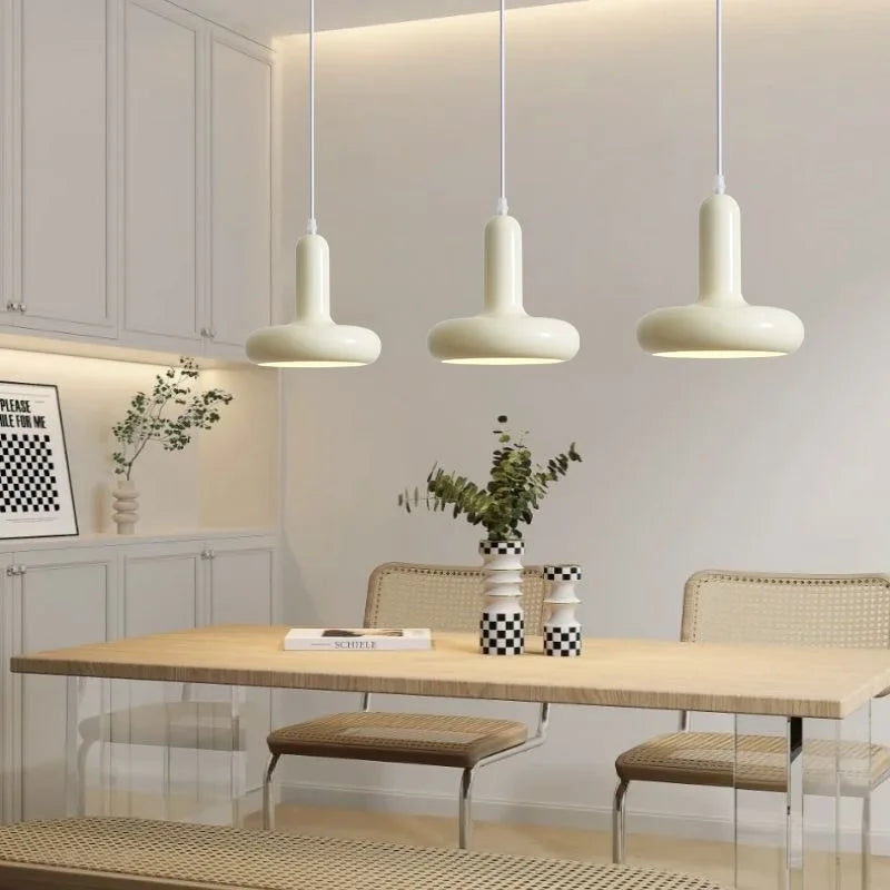 Lámpara colgante estilo nórdico minimalista color crema