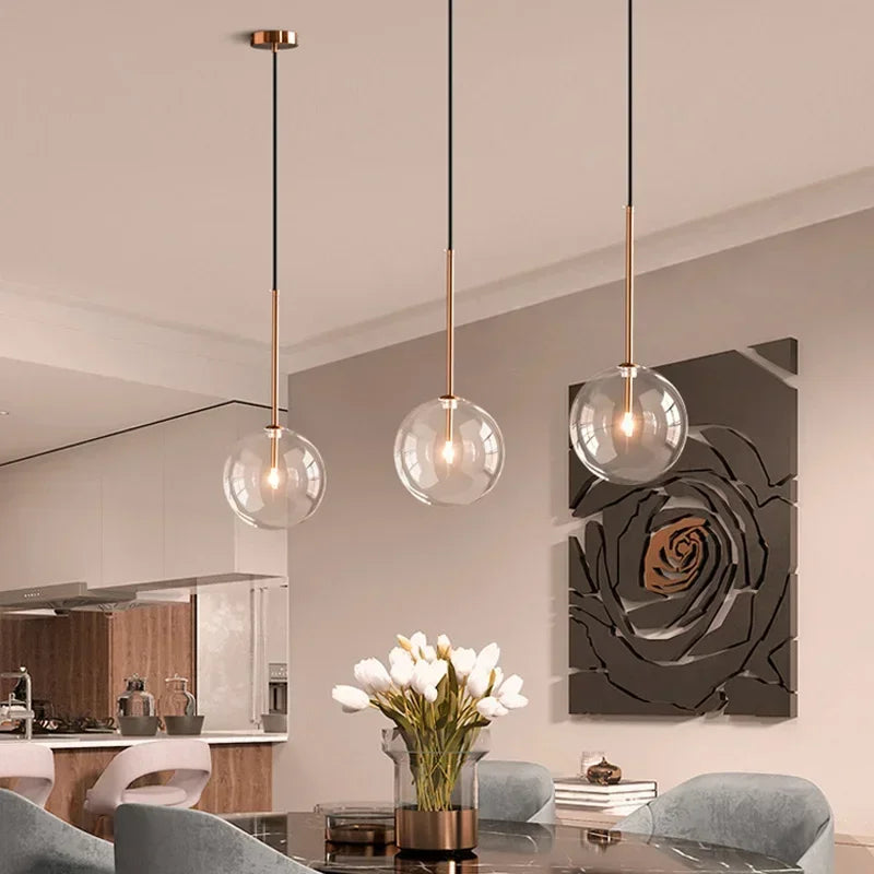 Lámpara colgante de noche con bola de cristal transparente