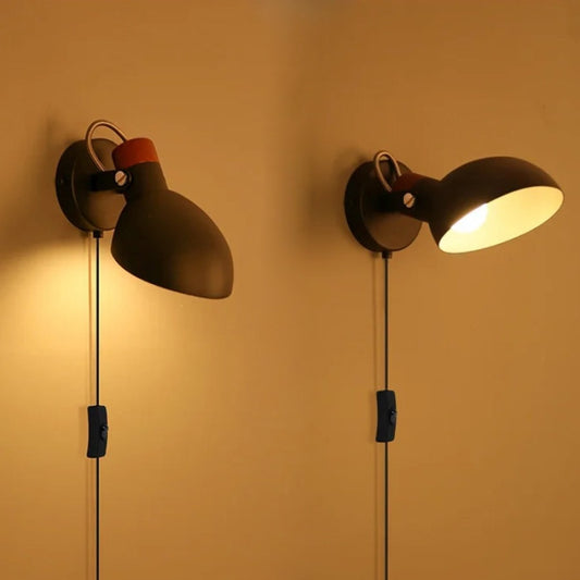 Lámpara de pared con enchufe y bombilla LED con interruptor de encendido y apagado