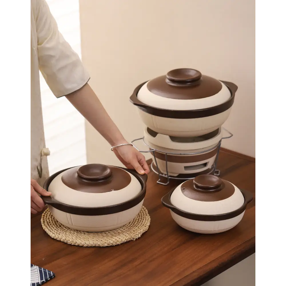 Old Fashioned Clay Temperature Resistant Casserole Pot - Cookware set