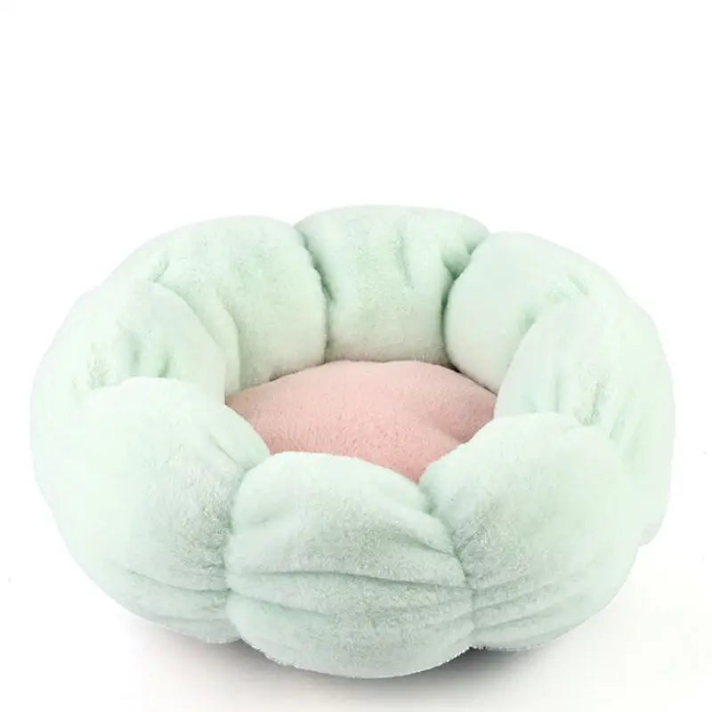 Soft And Comfortable Shaped Faux Fur Bed Flowers For Pet - Green / S 40cm - pet bed