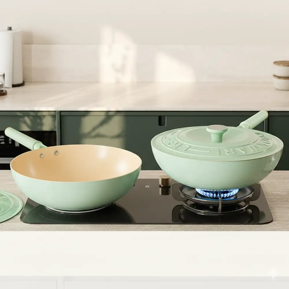 Titanium Non Stick Coated Lid Frying Pan - Cookware set